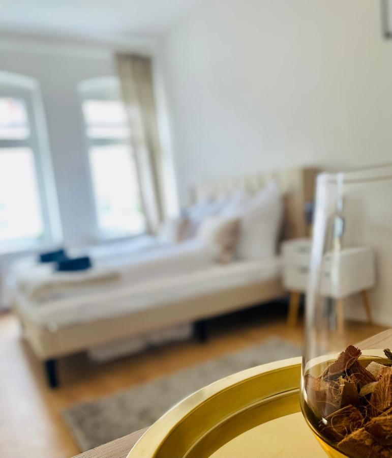 Stilvolles Apartment In Zentraler Lage - Smart-Tv, Queensize-Bett, Altbaustil, Kueche In City-Naehe แอร์ฟวร์ท ภายนอก รูปภาพ